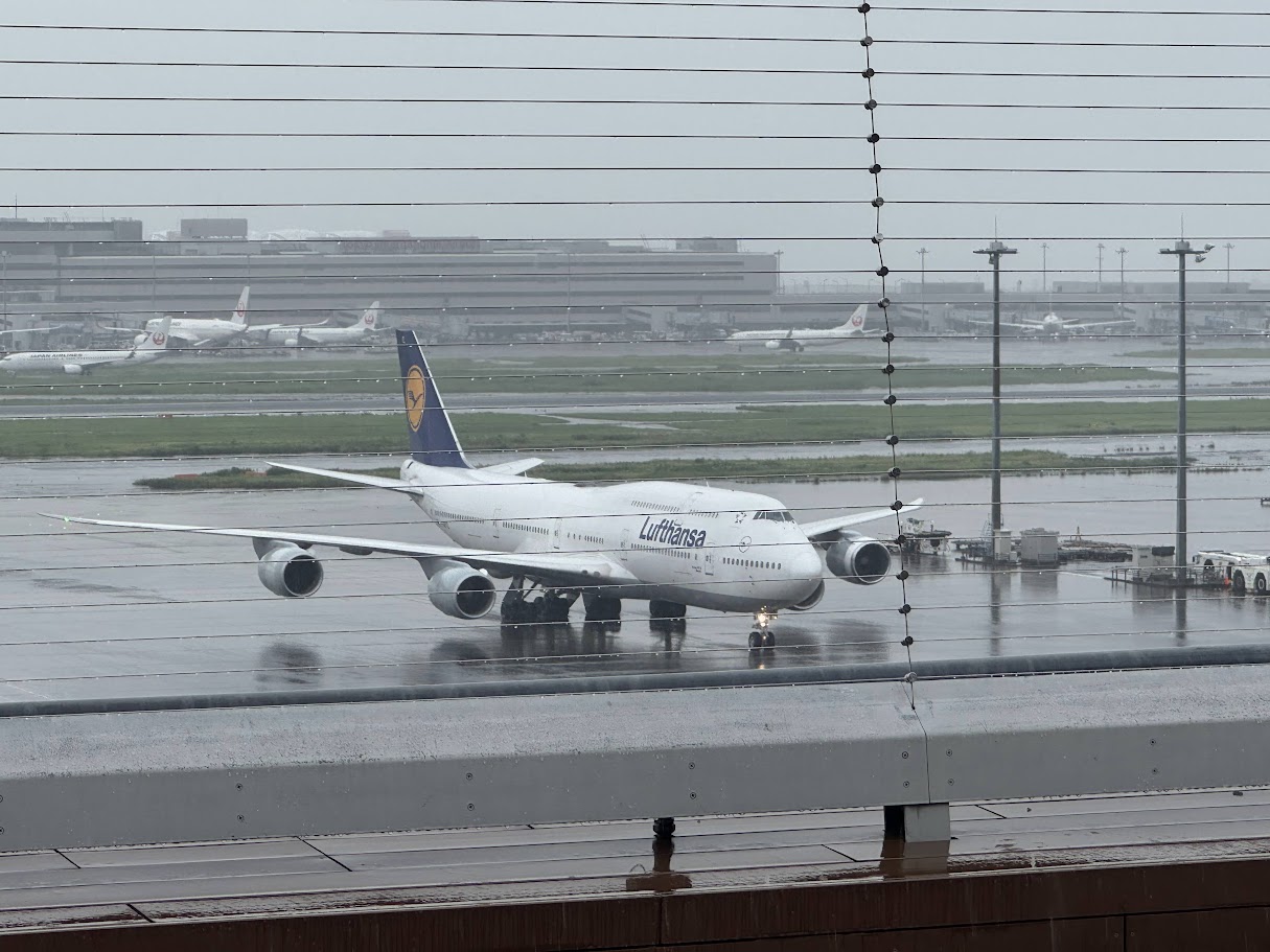羽田空港でみたルフトハンザ航空のボーイング747。今や貴重なジャンボ機