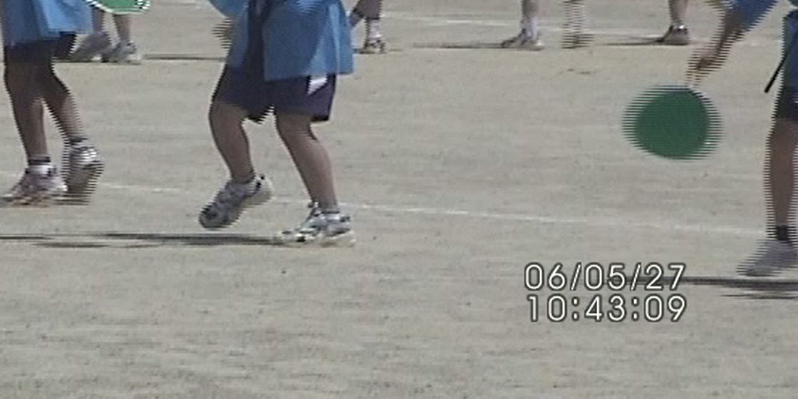 2006年5月27日10時43分、MiniDVの映像に焼き込まれた日付と運動会の様子